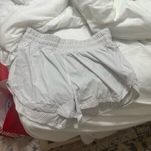 White Track that 3’ shorts